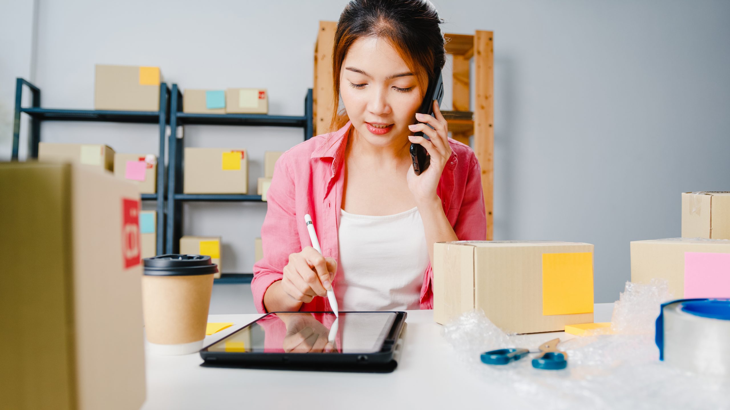 5 Cara AI Assistant Meningkatkan Peluang Closing Penjualan Online