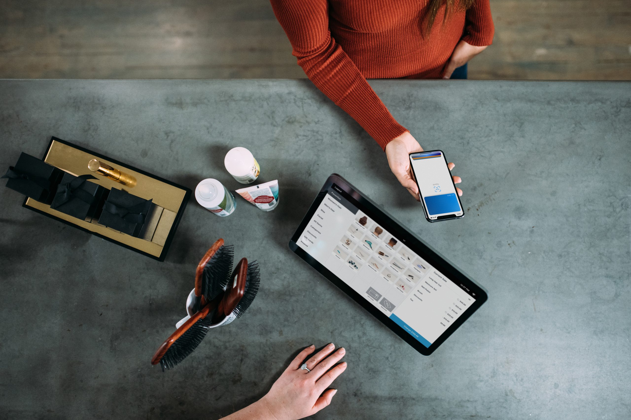 Always On, Always Connected: Penuhi Kebutuhan Instan Pelanggan Masa Kini