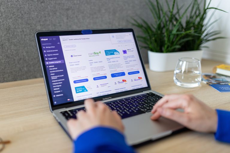 Diva: Solusi Pintar untuk Meningkatkan Bisnis E-Commerce Anda
